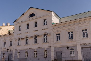 От дома дворян и губернаторов до театра юного зрителя!